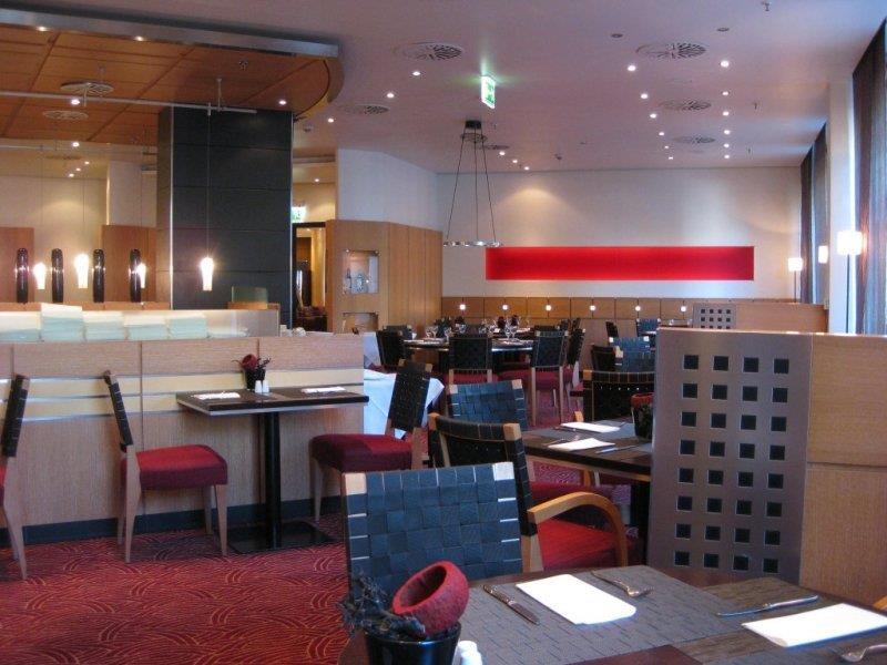Pullman Cologne Hotel Exterior photo